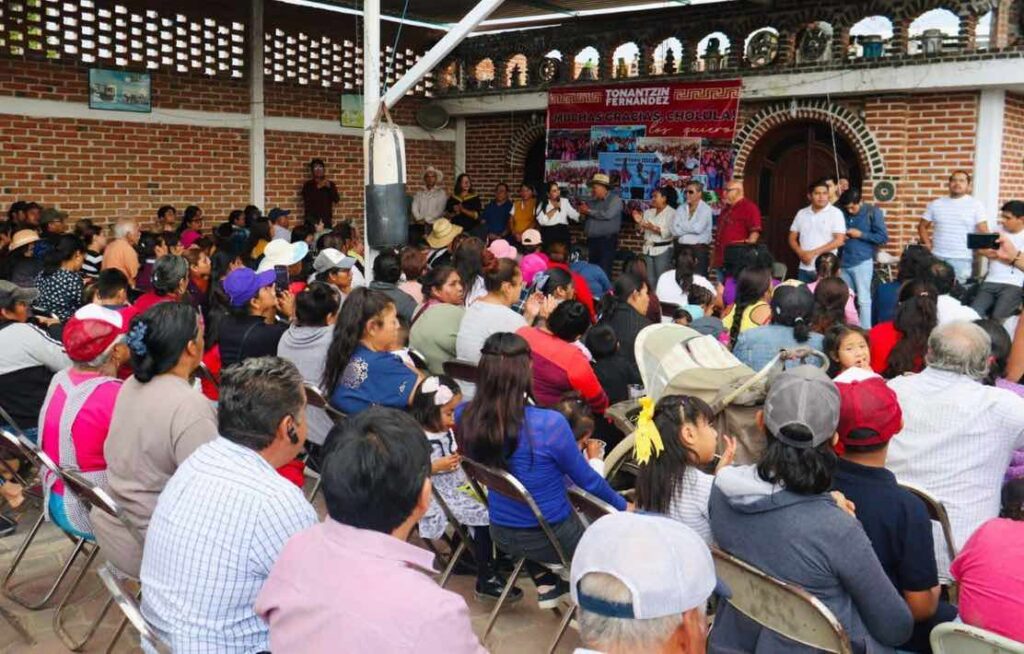Agradece Tonantzin Fernández apoyo de vecinos de San Matías Cocoyotla