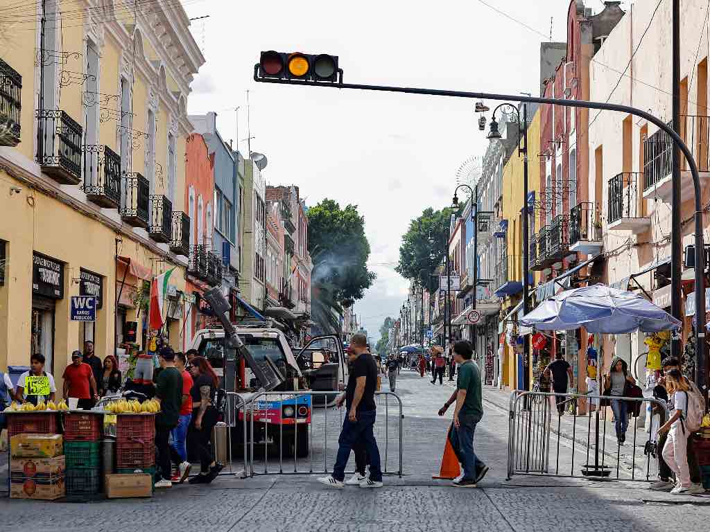 Cerca de 300 ambulantes continúan en el Centro Histórico: alcalde