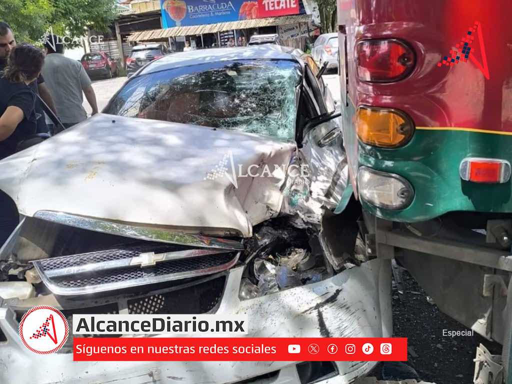 Mujer embarazada muere tras impactar su vehículo en Huauchinango