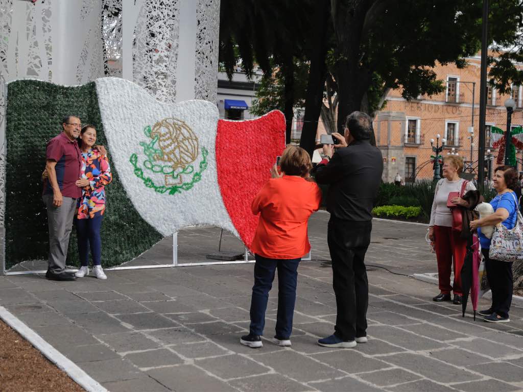 Puebla sigue creciendo en turismo, asegura Sergio Salomón ante alerta de EU a visitantes