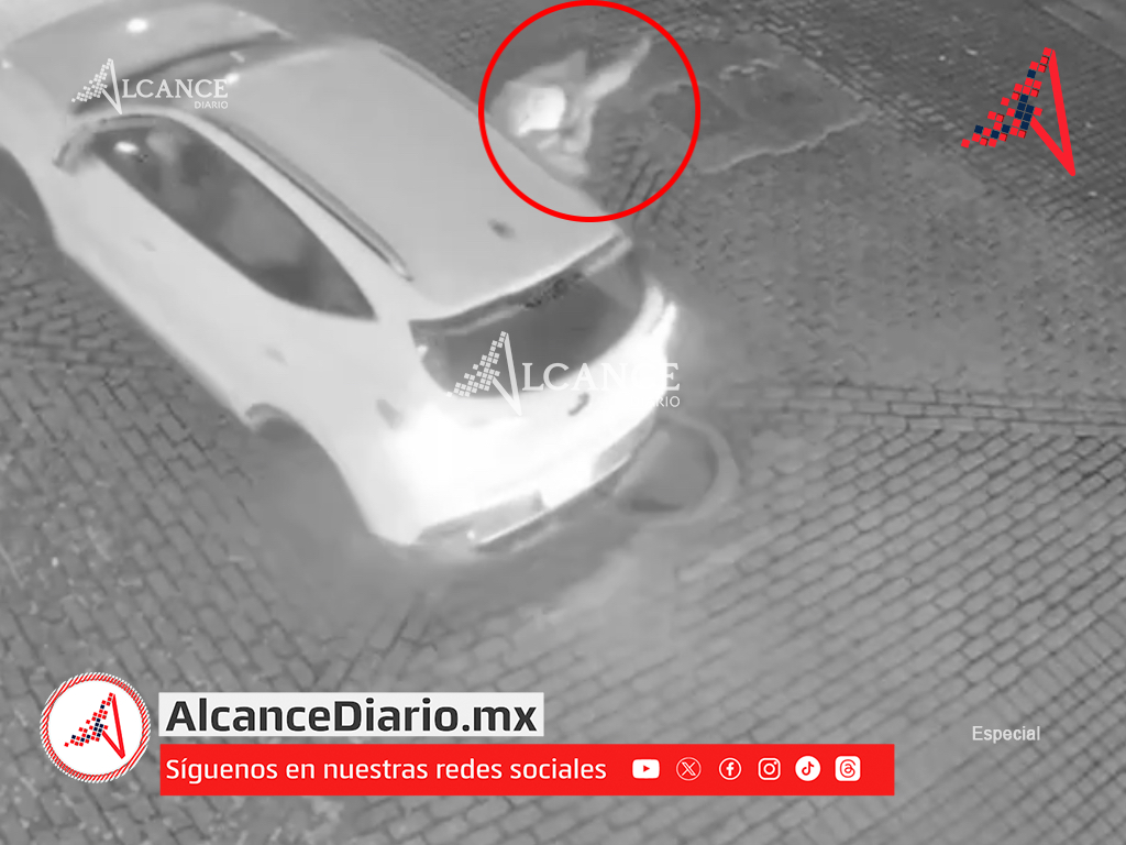 Captan el momento en que un abuelito es atropellado en el Centro Histórico de Puebla