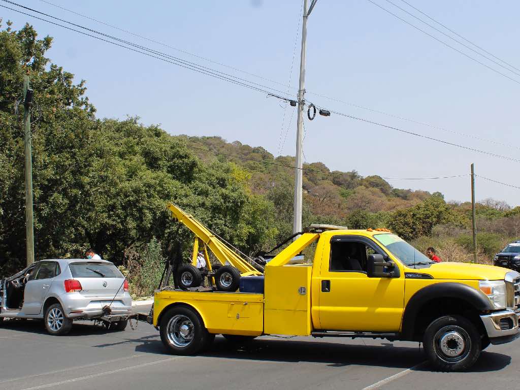 Esto pagarán los poblanos por el servicio de grúas con el nuevo tabulador de tarifas
