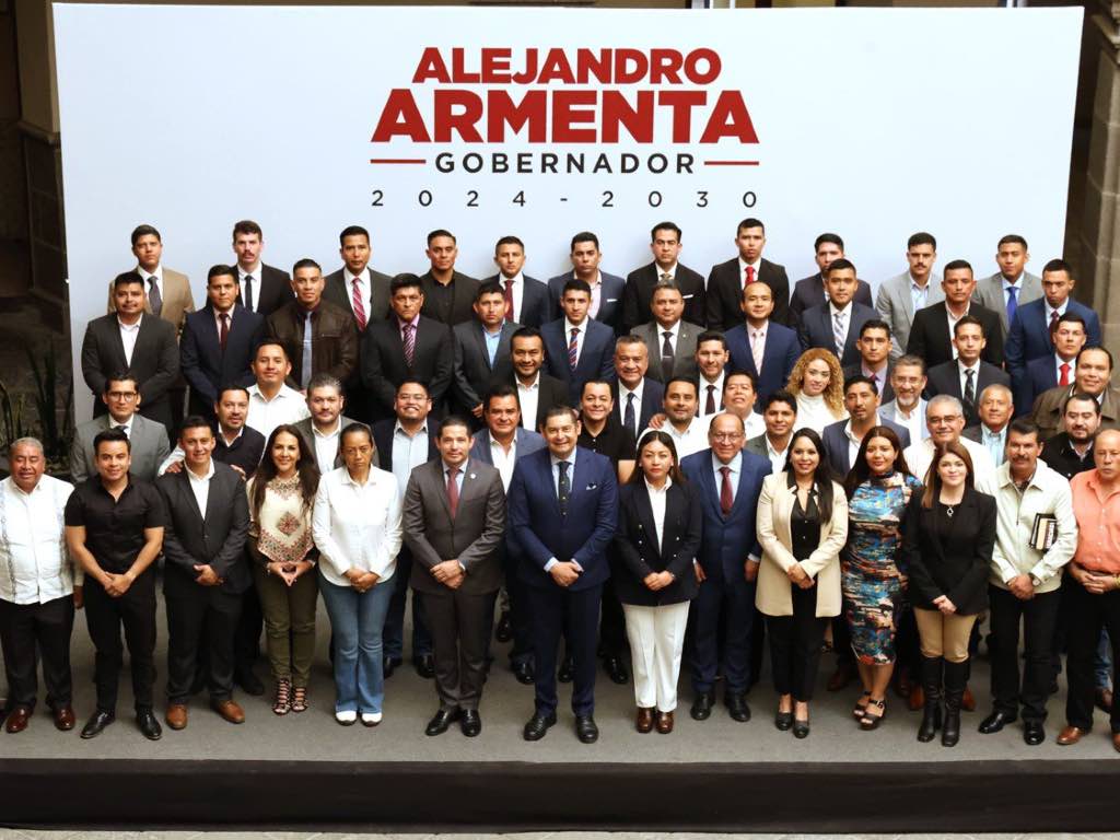 Se reúnen autoridades municipales con Alejandro Armenta y secretario de Seguridad Pública