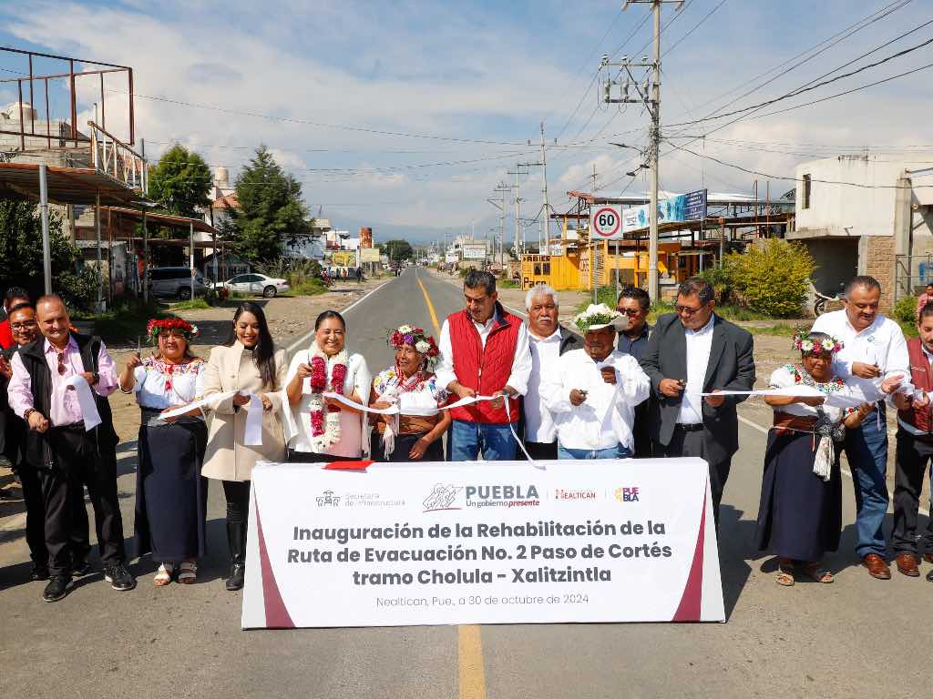 Rehabilitan la ruta de evacuación del Popocatépetl en Nealtican y Calpan