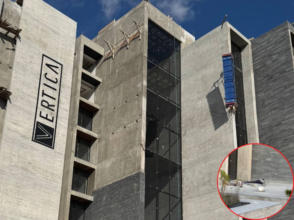 Mueren trabajadores tras caer de un andamio en Torre Vertica de Cholula