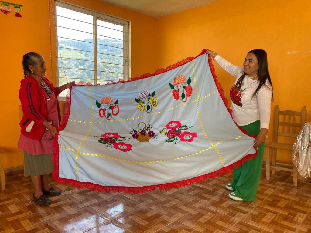 Reactivan reuniones de abuelitos en Cañada Morelos