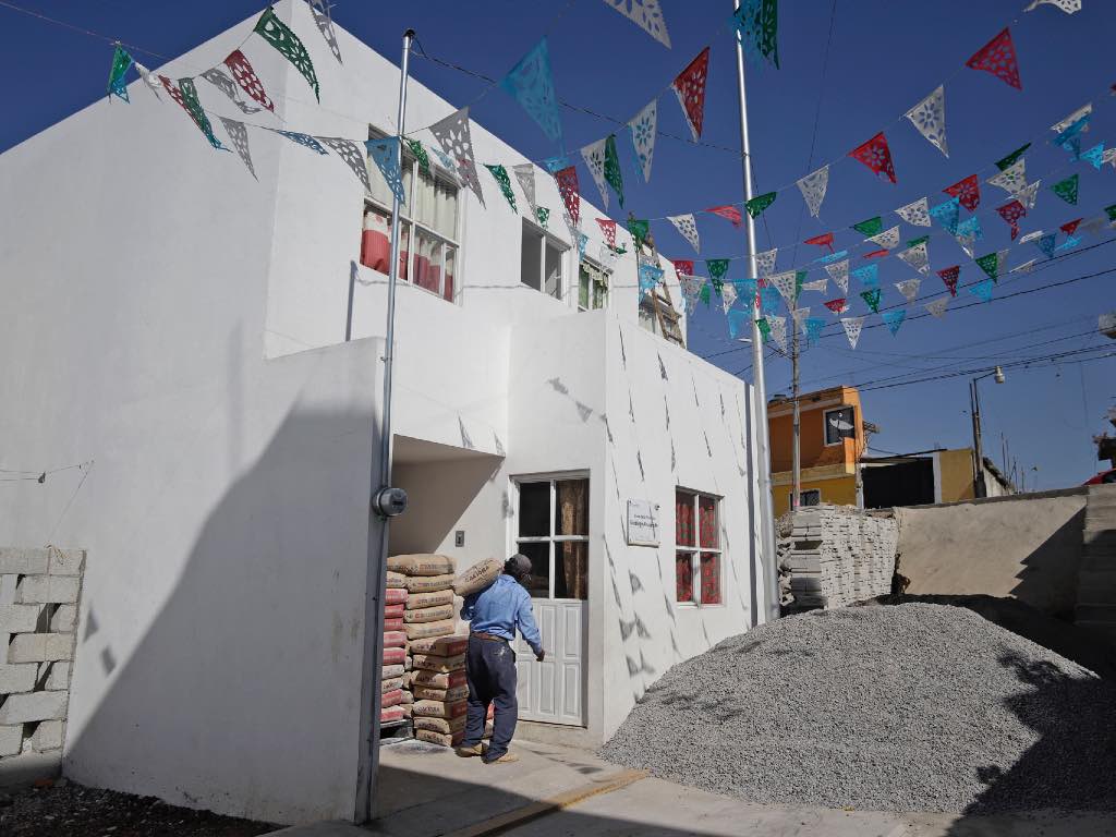 Hasta próximo año se dará inversión para reconstrucción de casas por explosión en Xochimehuacán en 2021