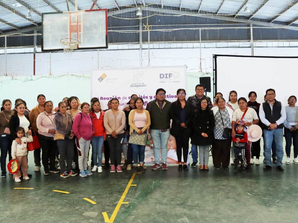 Se reúne DIF de Ocoyucan con comités escolares para funcionamiento de desayunos