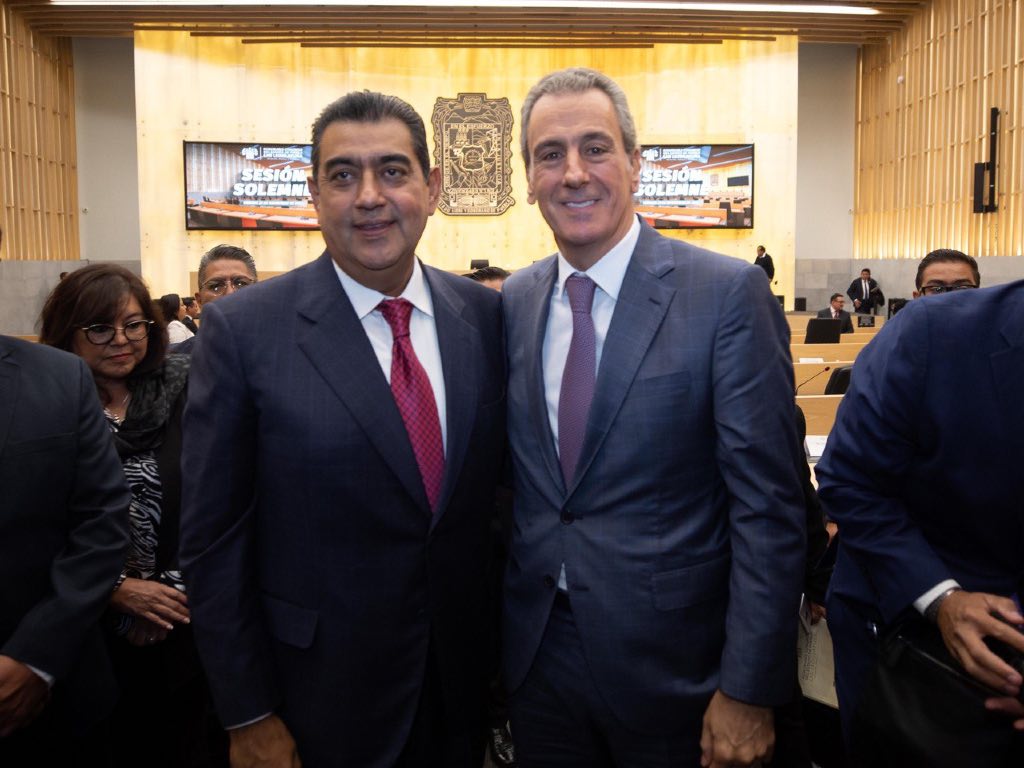 Felicita Pepe Chedraui a Sergio Salomón por informe; destaca logros en favor de Puebla