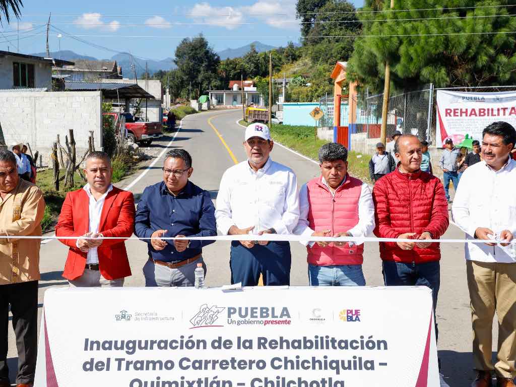 Inaugura Sergio Salomón alumbrado público en Ciudad Modelo y nueva carretera en Chichiquila