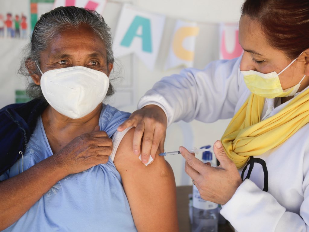 Invitan en Coronango a asistir a jornada de vacunación contra Influenza y COVID-19