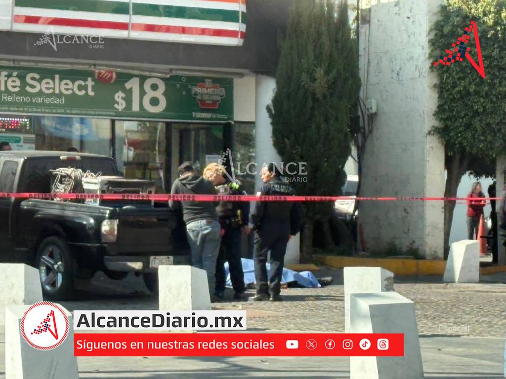 Muere hombre a las afueras del Seven Eleven de la Juárez