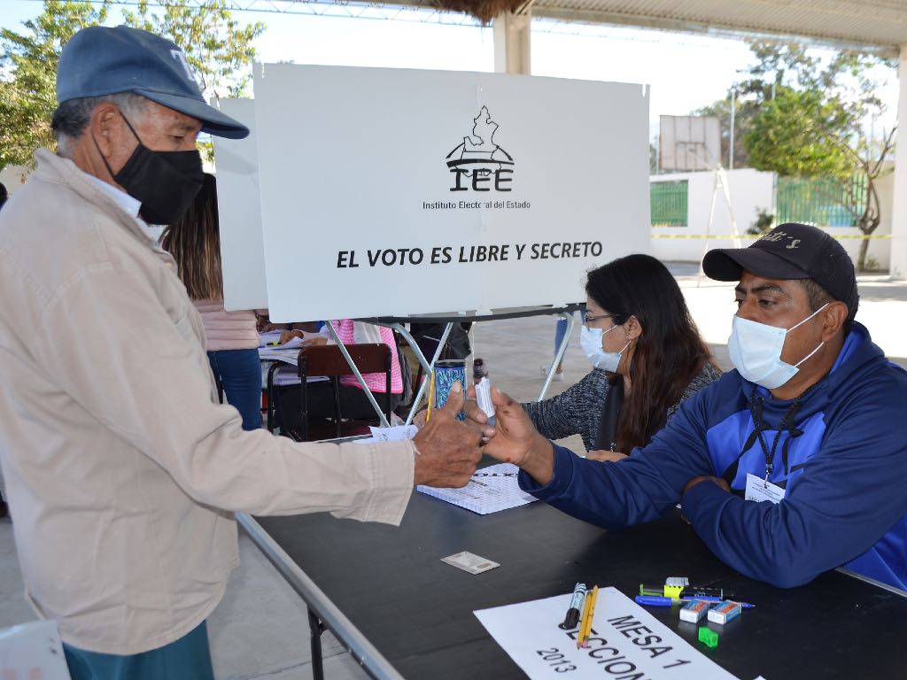 Previo a plebiscitos en Puebla, IEE ha recibido 30 solicitudes de ayuntamientos para capacitaciones y suministro de material.
