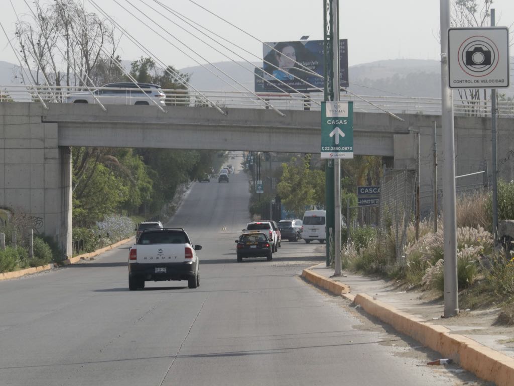 Así se encuentran operando los radares de velocidad de la lateral de Vía Atlixcáyotl