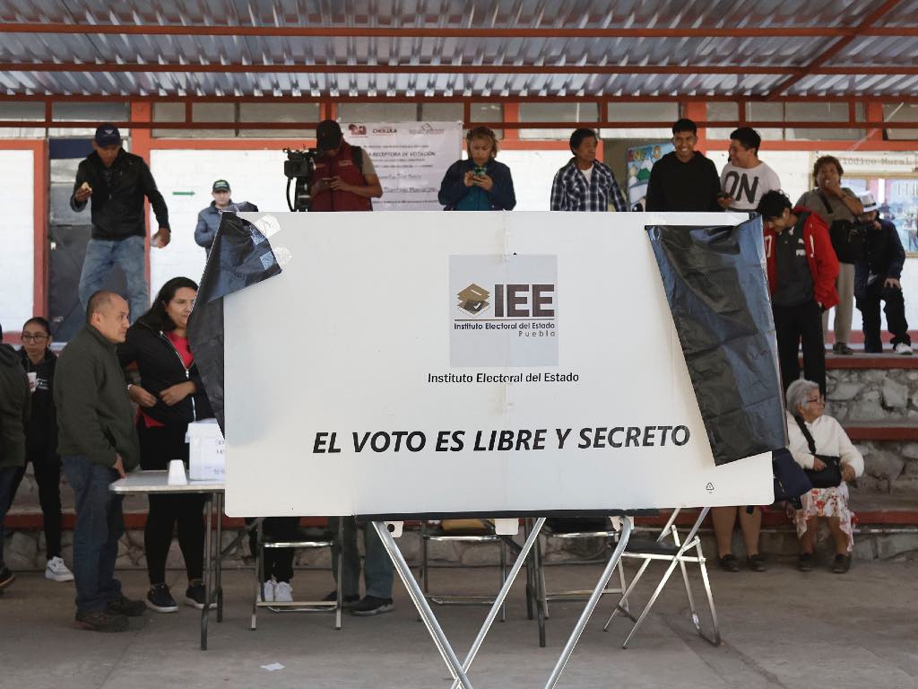 Autoriza IEE nuevas coaliciones y candidaturas para elecciones extraordinarias en Puebla