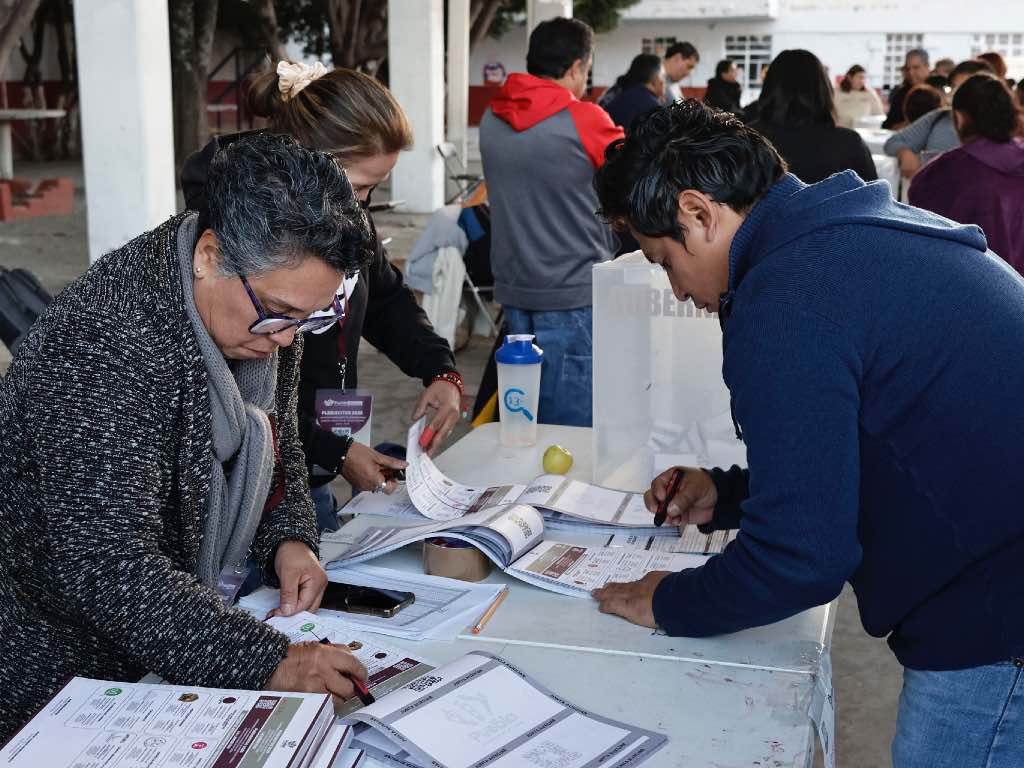 IEE registra incidentes menores al cierre de elecciones extraordinarias