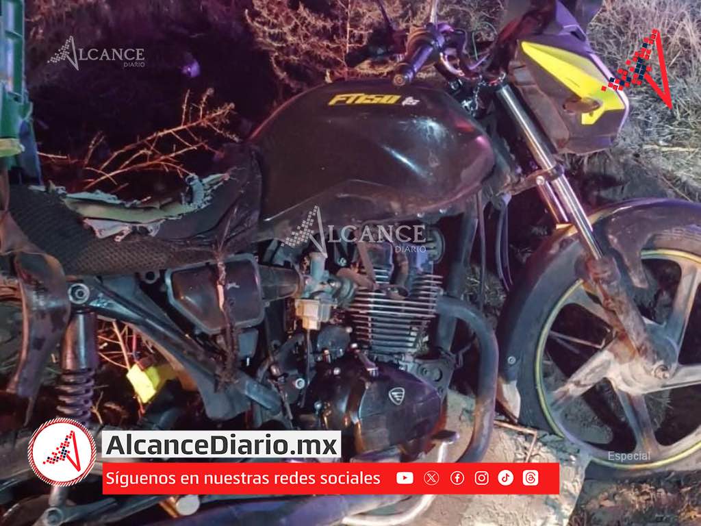 Camioneta atropella a motociclista en Yehualtepec y huye; joven falleció