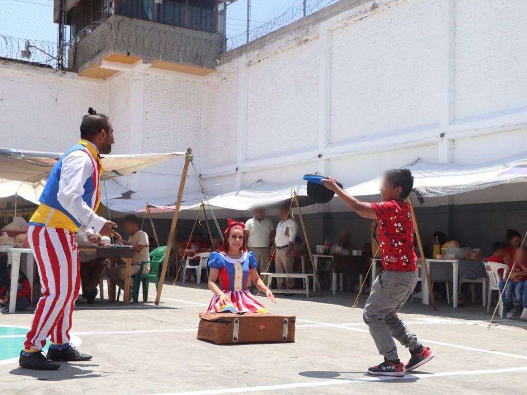 Celebran a la niñez en CERESO de San Pedro Cholula para fomentar la reinserción social