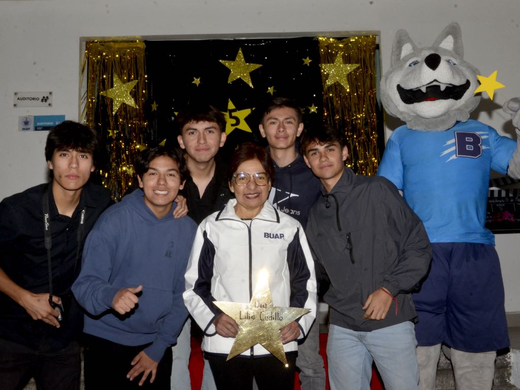 Asiste Lilia Cedillo al Campamento 2025 del Bachillerato Internacional 5 de Mayo