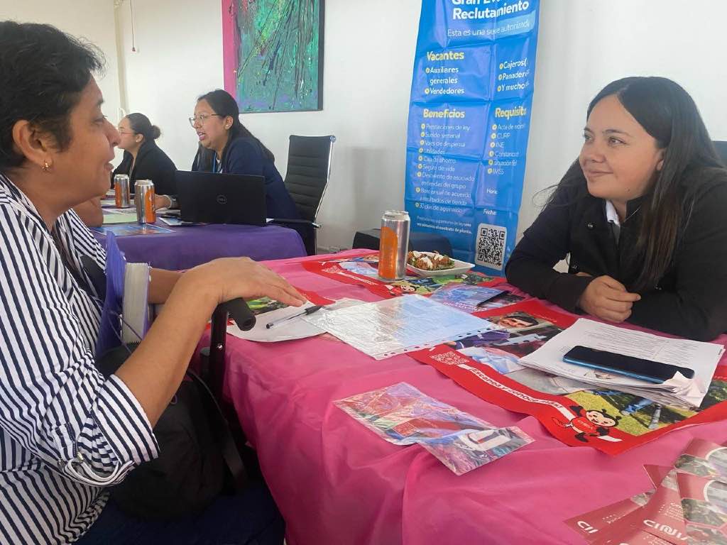 Ofertan más de 50 vacantes durante Primera Jornada de Inclusión Laboral