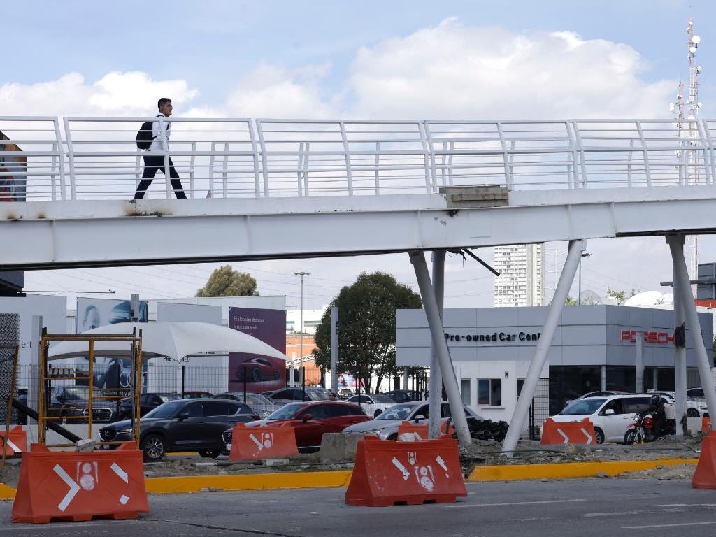 Anuncian intervención a ciclopistas y puentes atirantados en Puebla