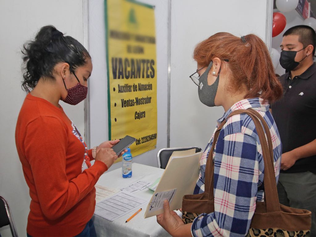 Lanzan campaña para prevenir sobre falsas ofertas de trabajo en Puebla