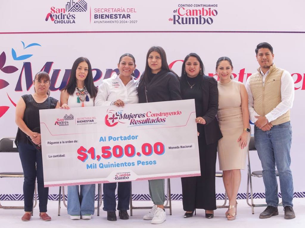 Entrega Lupita Cuautle apoyos del programa “Mujeres Construyendo Resultados” en San Andrés