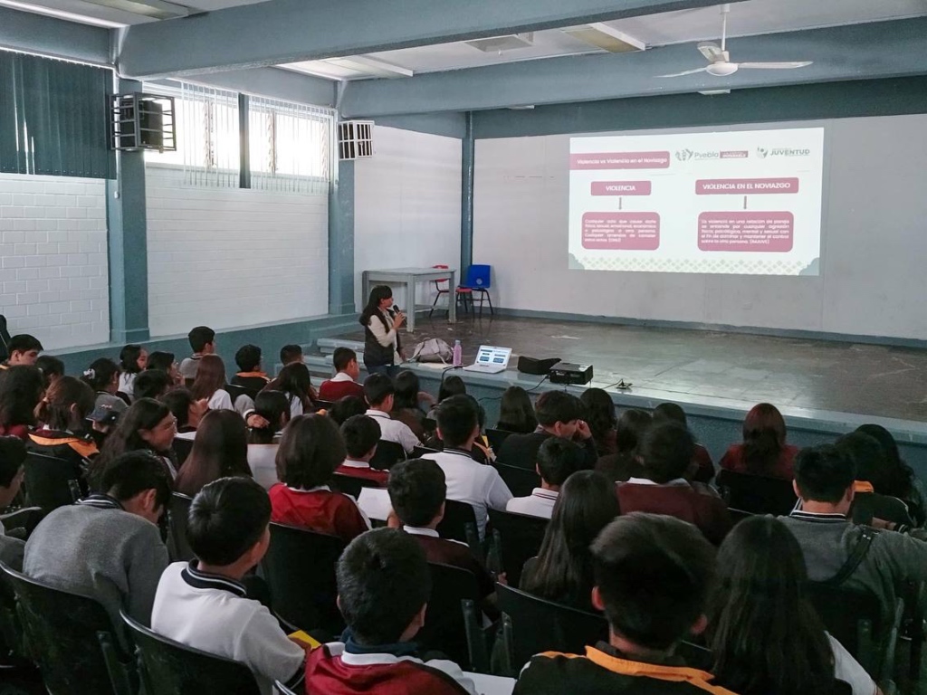 violencia relaciones jóvenes Puebla
