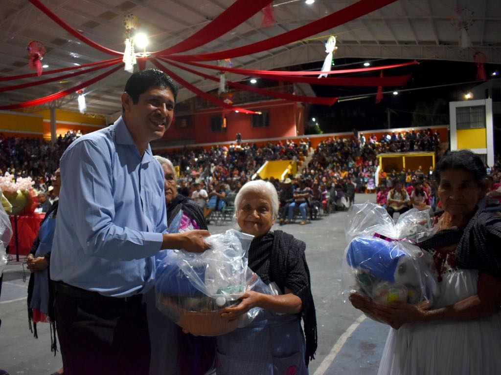 Reconocen el papel de las mujeres y madres en la transformación de Huitzilan