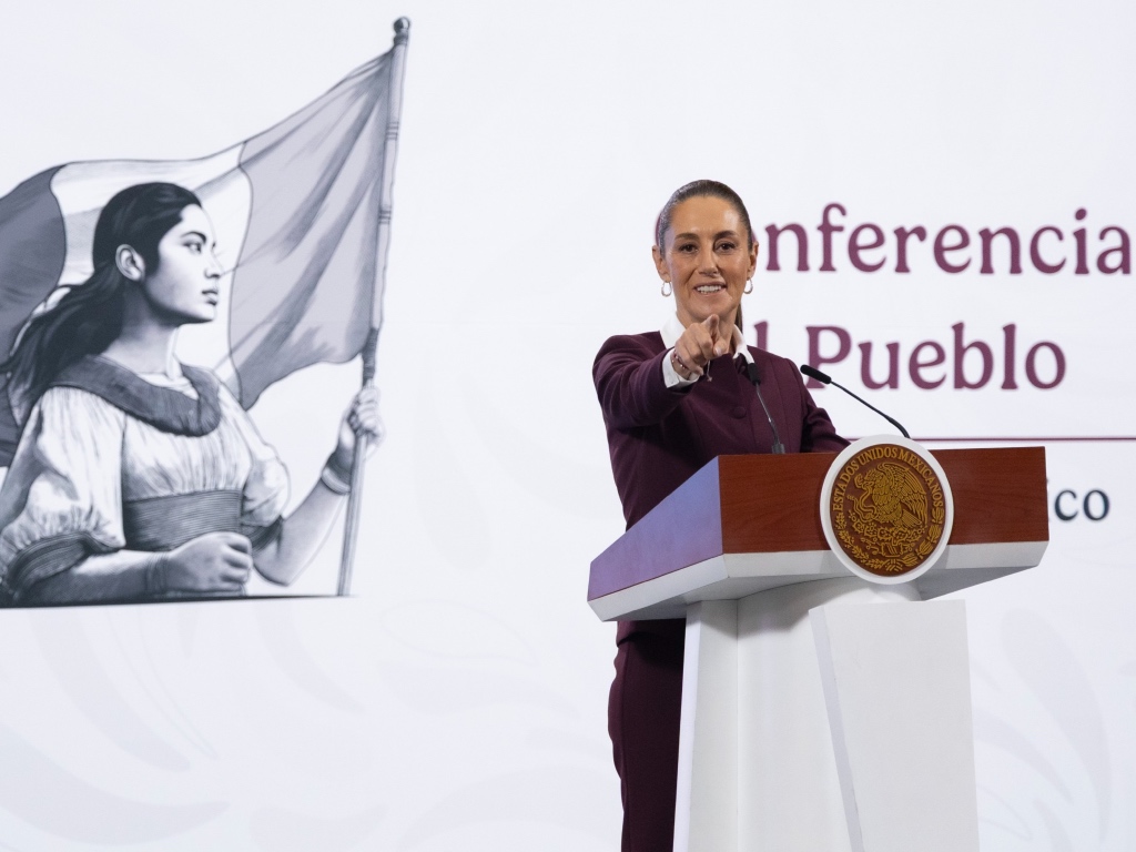 Sheinbaum Universidad Rosario Castellanos