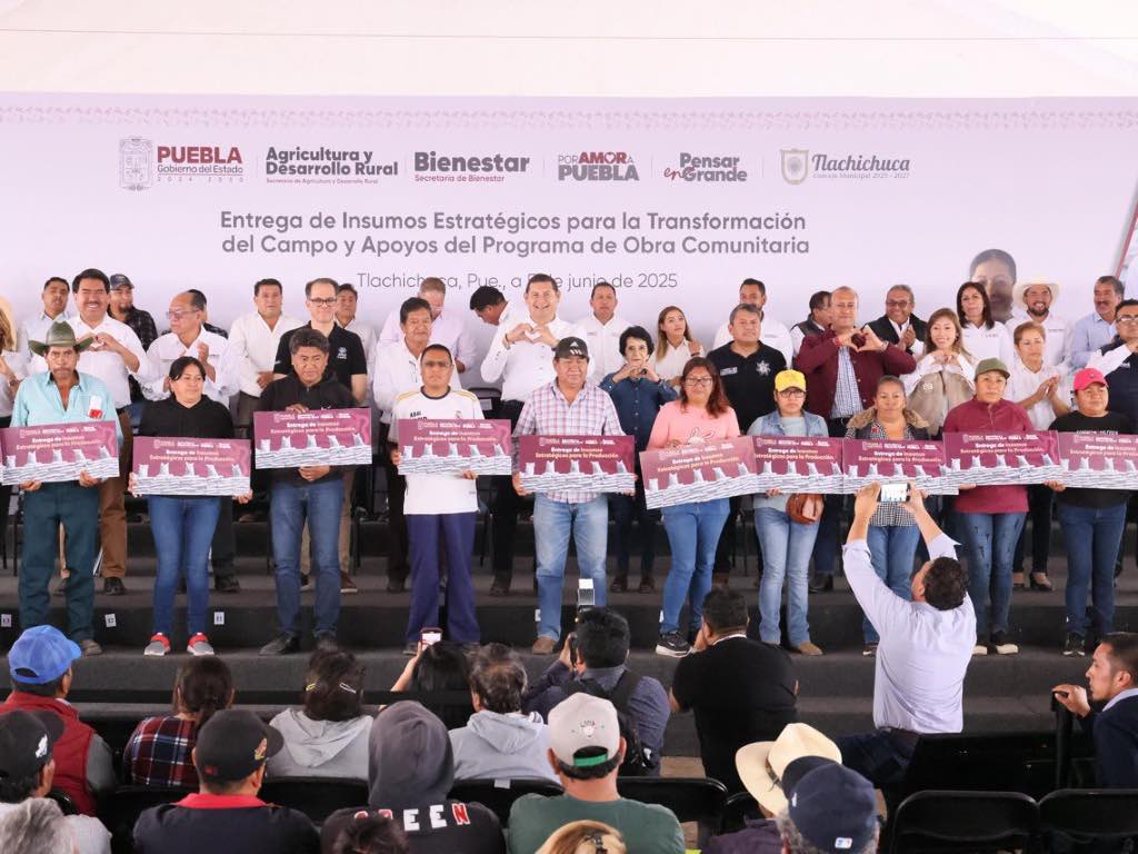 Entrega Armenta 18 mdp en Obra Comunitaria y apoyos al campo en Tlachichuca