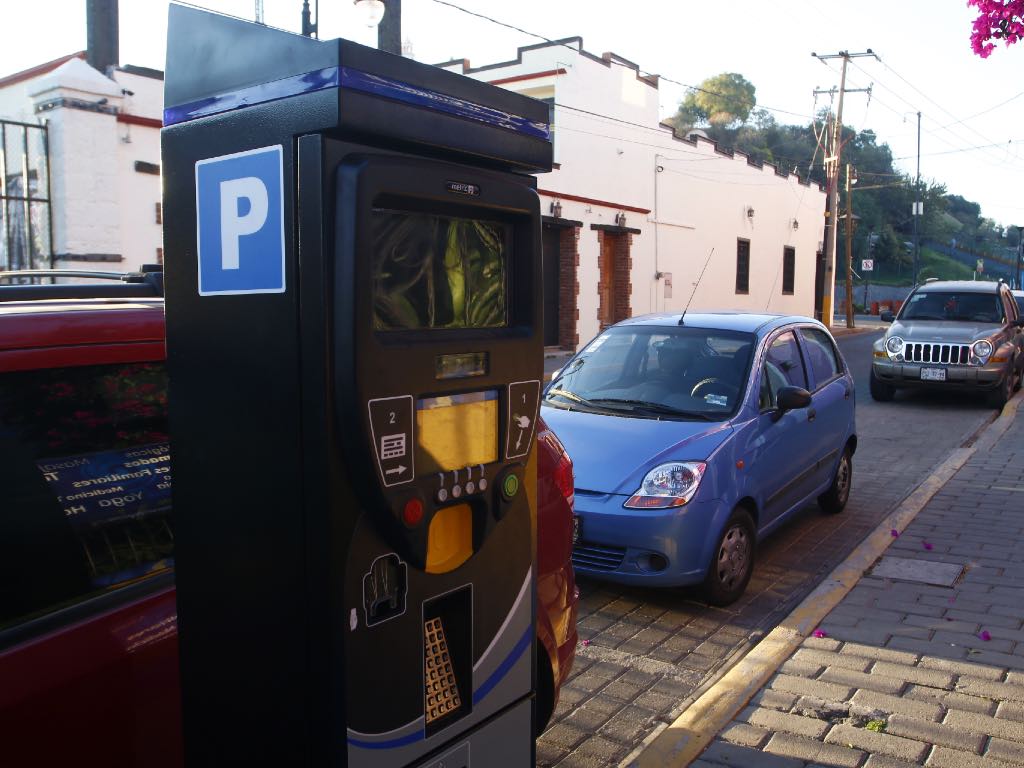 Falso que se quiten placas en Cholula por parquímetros, afirma Ayuntamiento