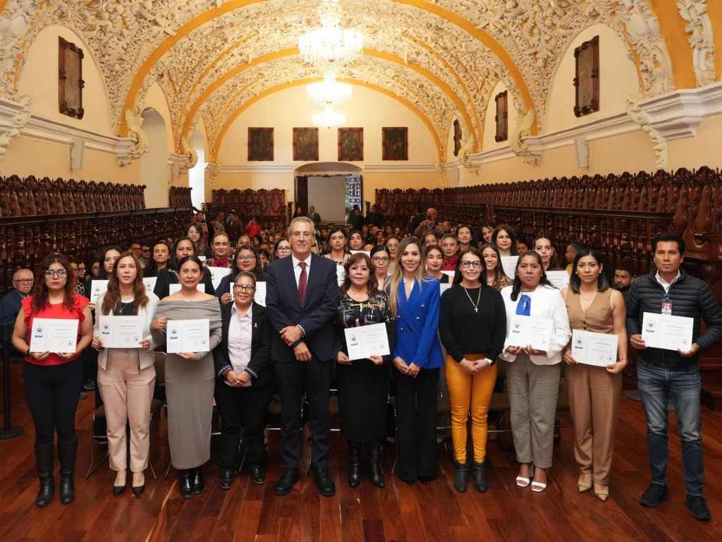 Gobierno de Puebla capacita a personas servidoras públicas en igualdad laboral