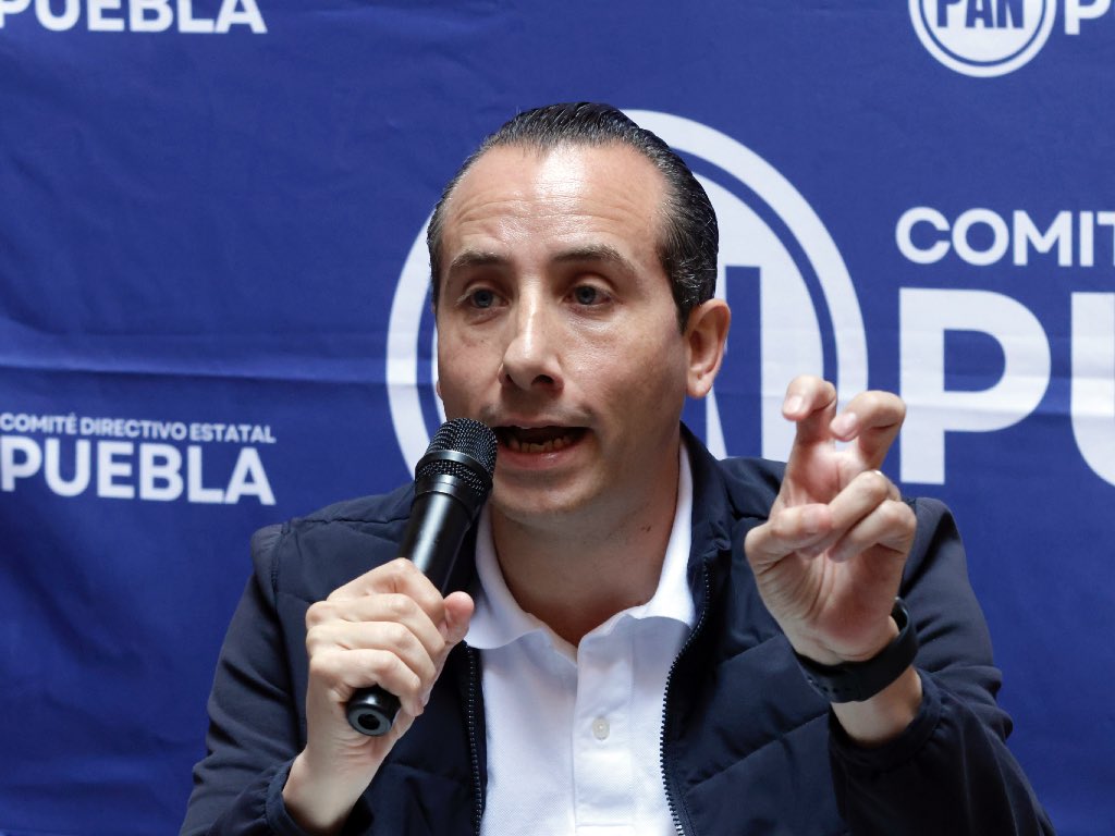 PAN Puebla y Riestra orquestarían bots contra Sheinbaum y Armenta: experto en datos