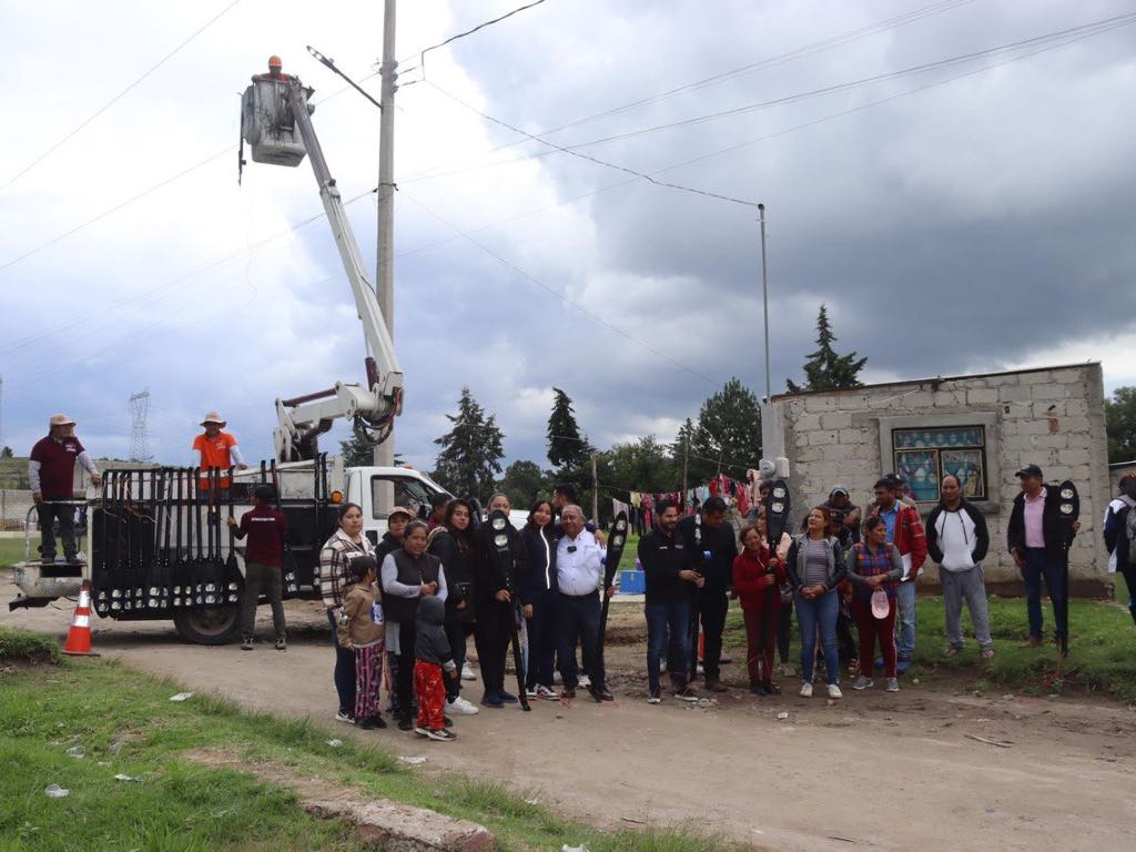 Arranca ampliación de alumbrado público en la colonia La Venta de Amozoc