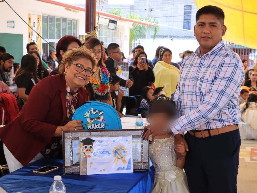 Preside Tere Alfaro clausuras de los CAIC de Cuautlancingo