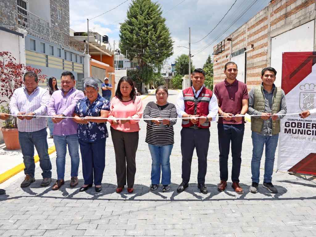 Entregan pavimentación en la inspectoría de Nuevo León de Cuautlancingo
