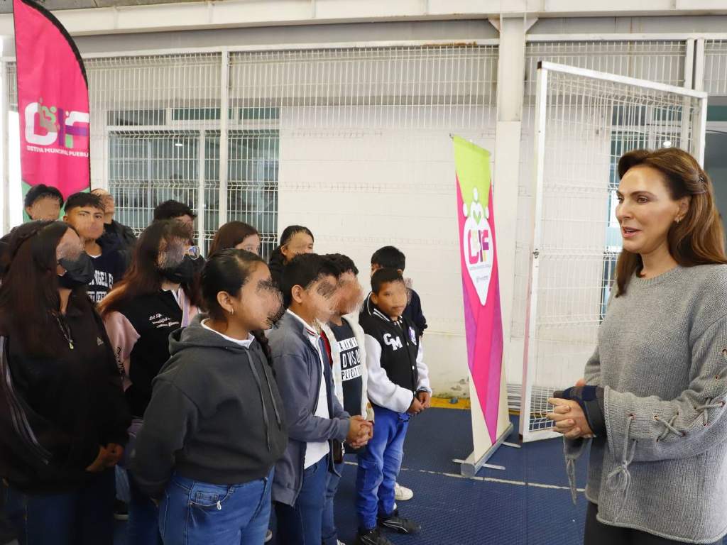 SMDIF regala viaje a Africam Safari a estudiantes del Centro de Día