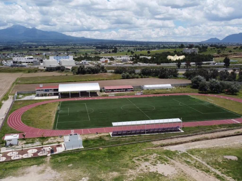 La Unidad Deportiva de Amozoc ya contará con alumbrado público