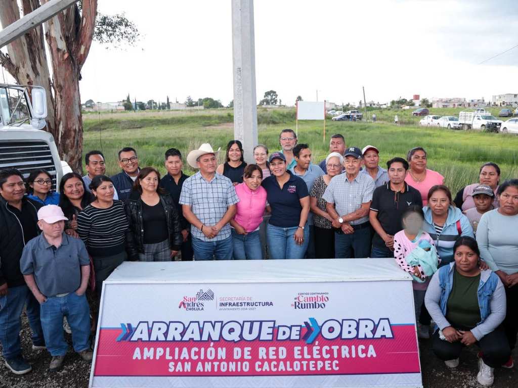 Realizan ampliación de red eléctrica en San Antonio Cacalotepec