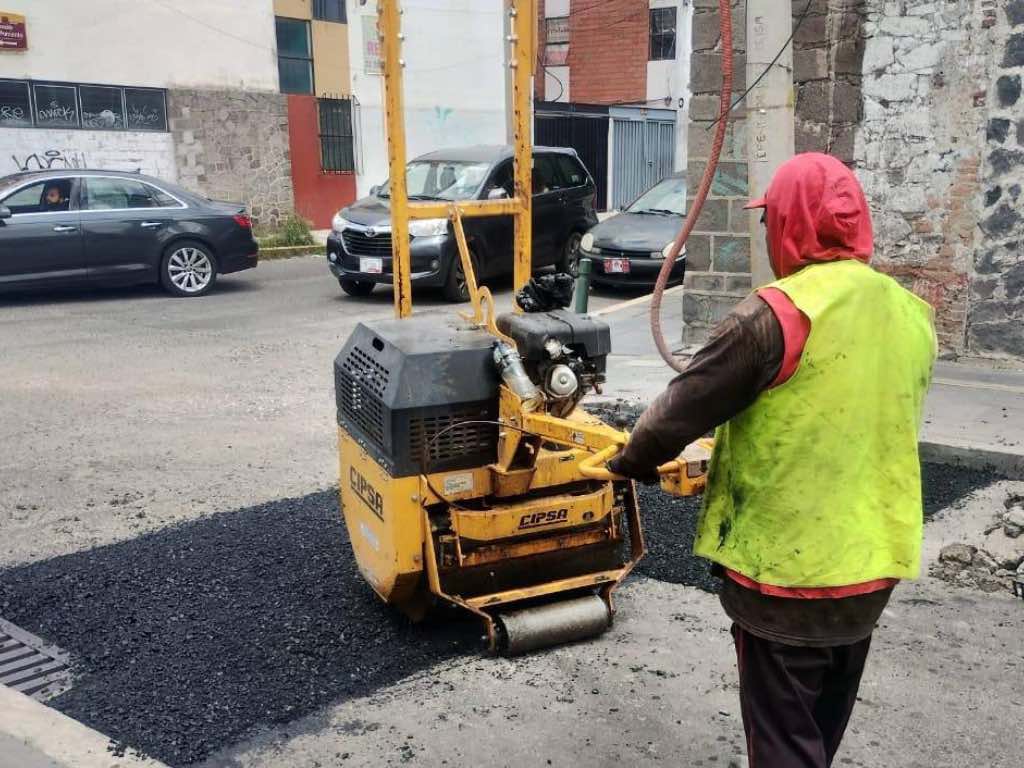Atienden más de 90 mil baches en la capital con campaña Bacheando Puebla