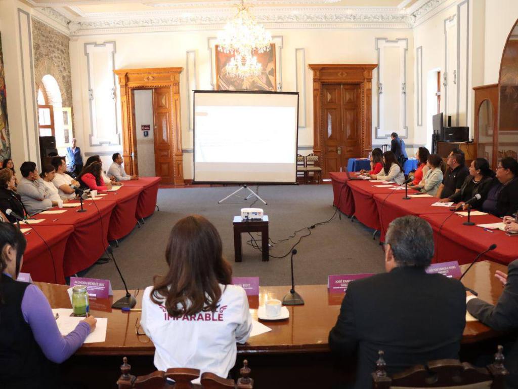 Gobierno de la Ciudad realiza capacitación con enfoque en derechos humanos
