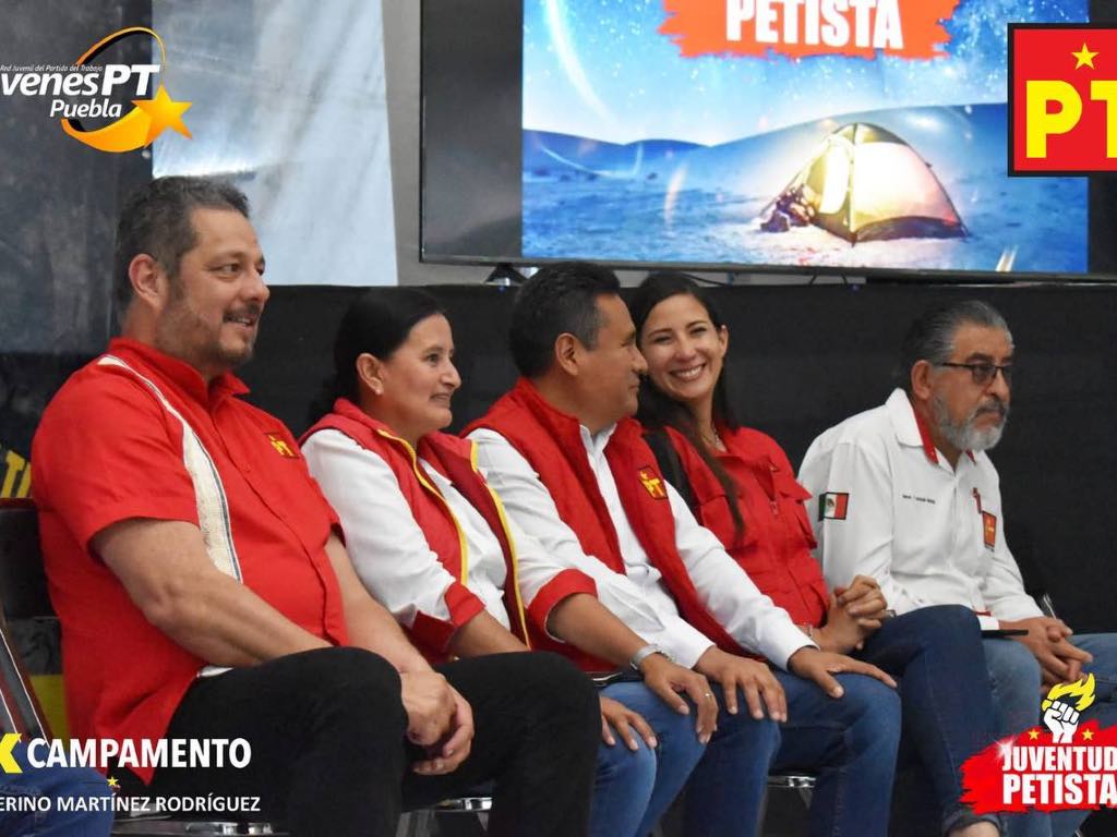 Reaparece Denise Ortiz en la esfera política poblana 