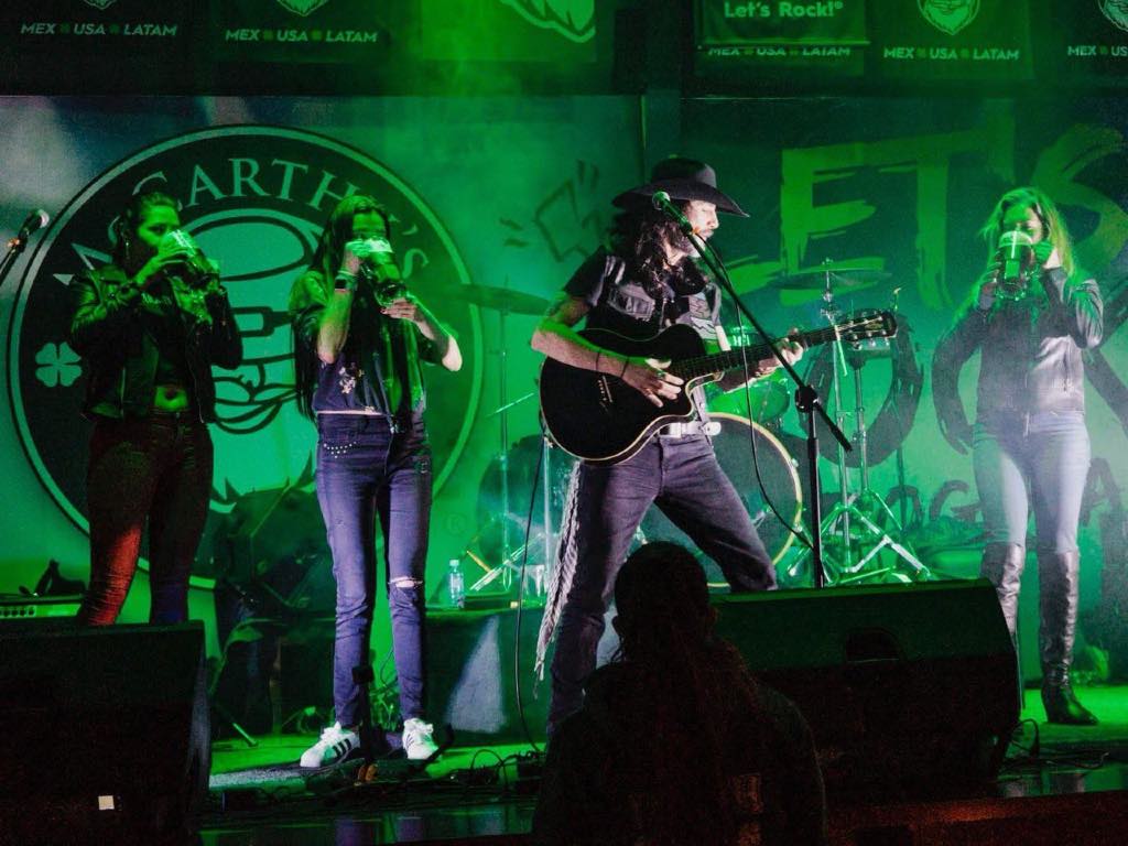 McCarthy's aniversario