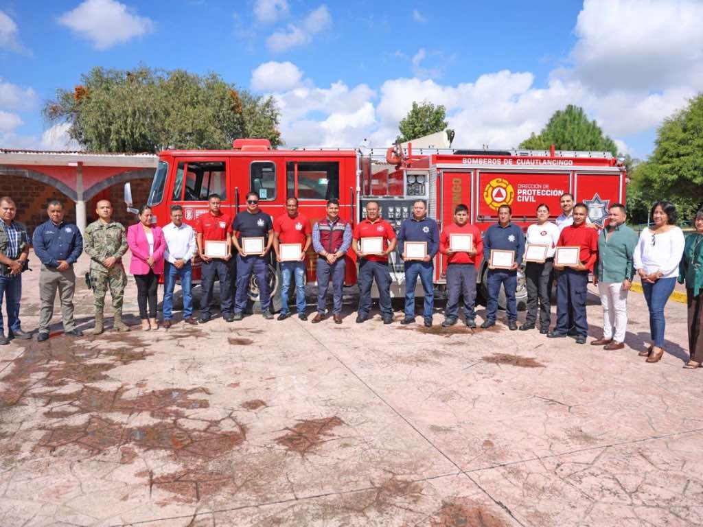 Reconoce Omar Muñoz labor del cuerpo de bomberos de Cuautlancingo