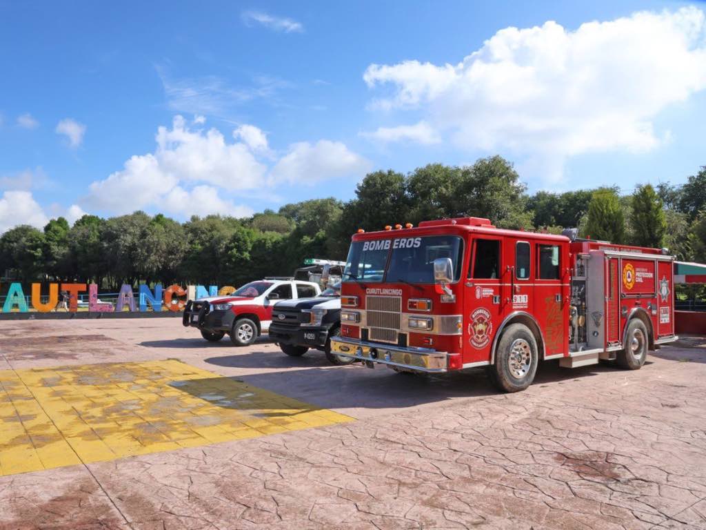 Reconoce Omar Muñoz labor del cuerpo de bomberos de Cuautlancingo