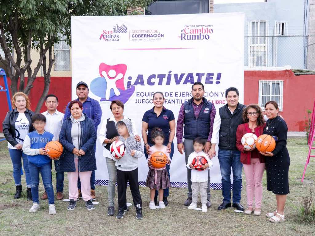 Entregan equipos de ejercitación y juegos infantiles en Vistas del Ángel