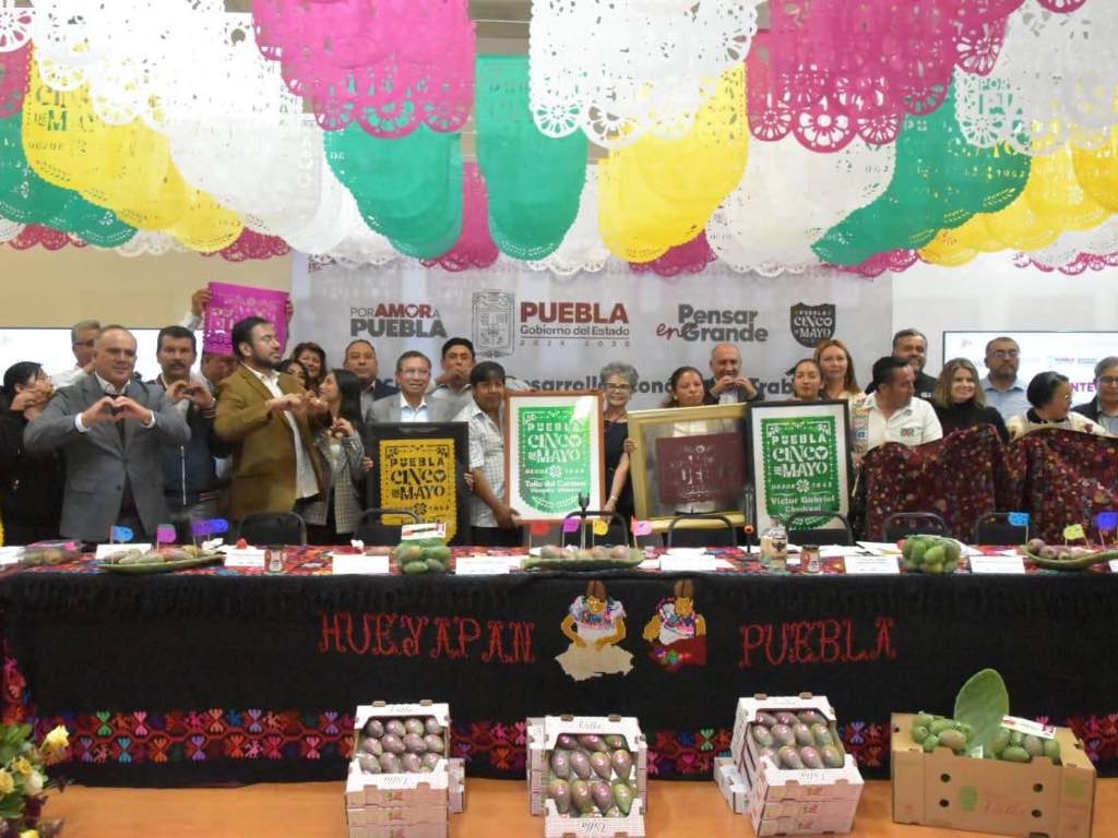 Impulsa José Luis Figueroa reconocimiento al papel picado de Huixcolotla