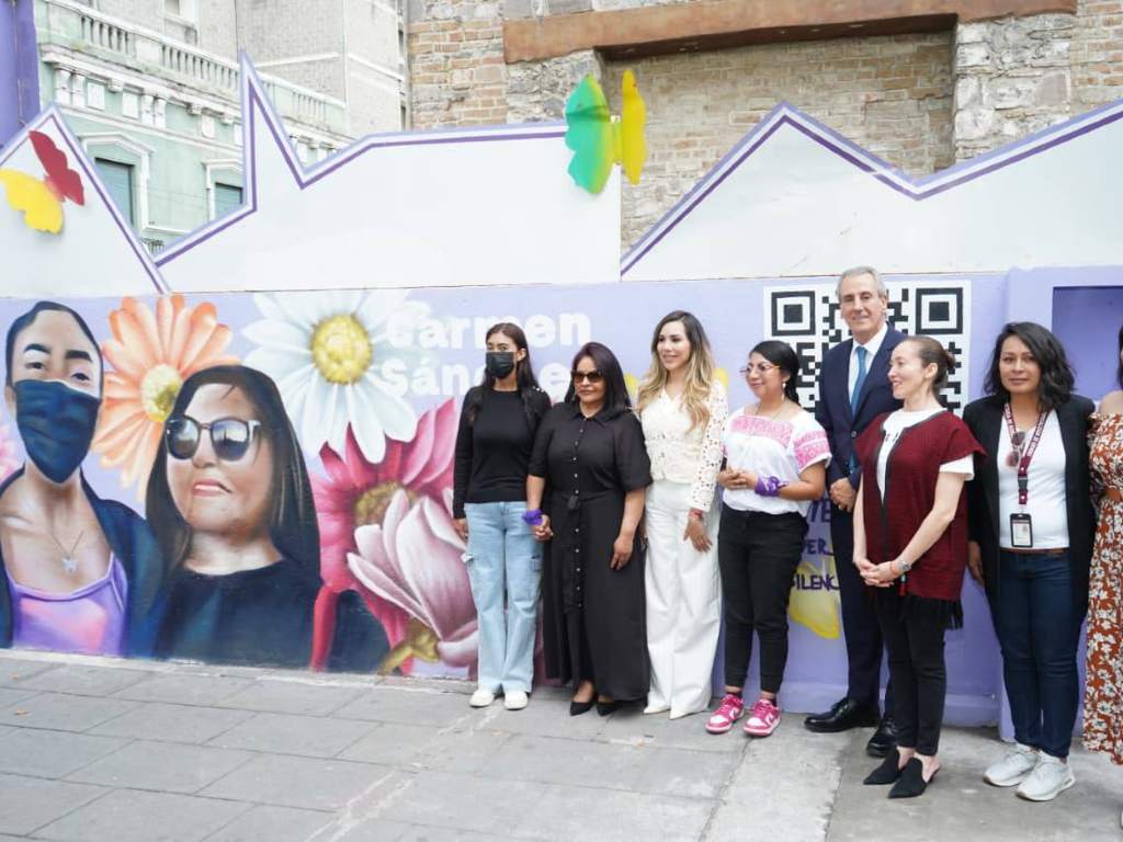 Puebla dedica mural a mujeres sobrevivientes de violencia ácida