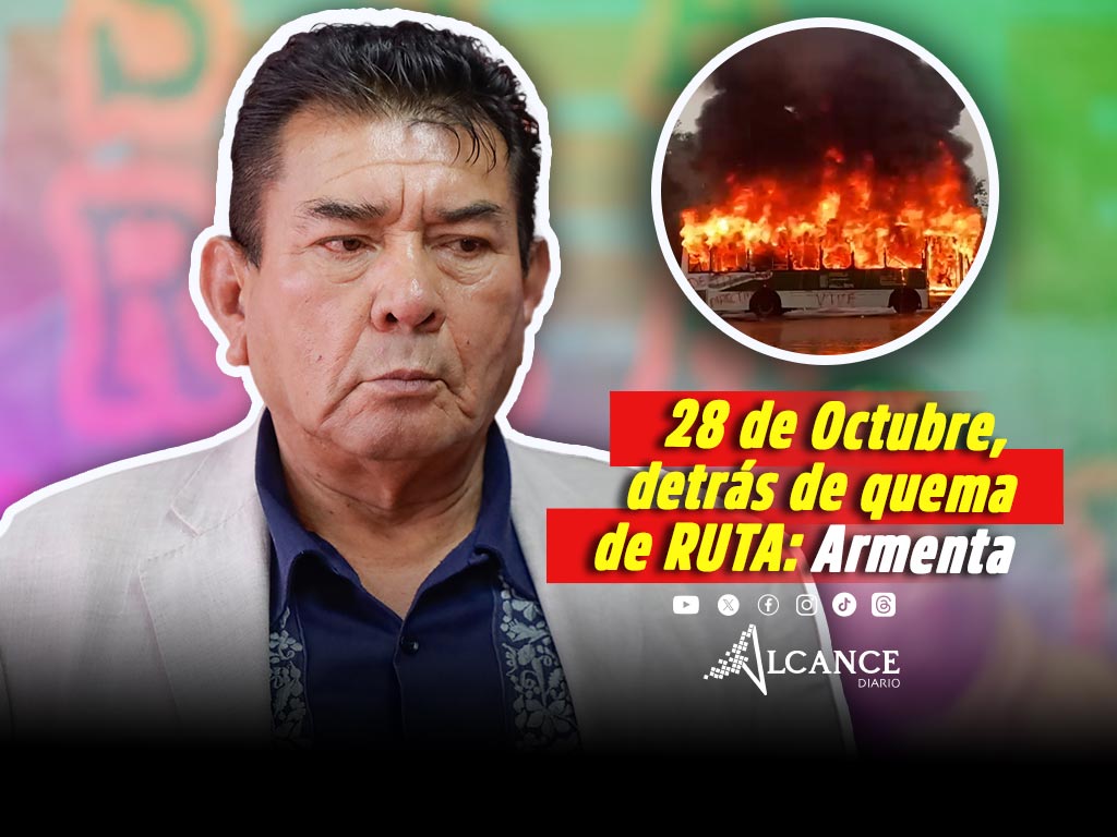 Armenta atribuye quema de autobús en protesta de normalistas a la 28 de Octubre